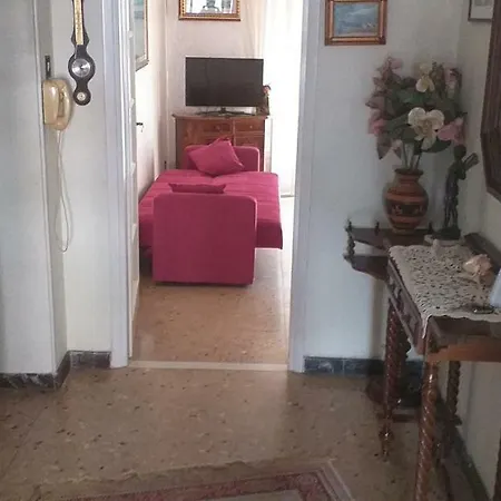 Casa Vacanza Piazza Roma Apartment *
