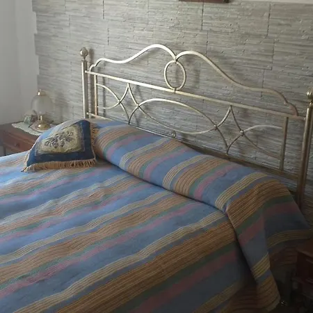 Casa Vacanza Piazza Roma Apartment *